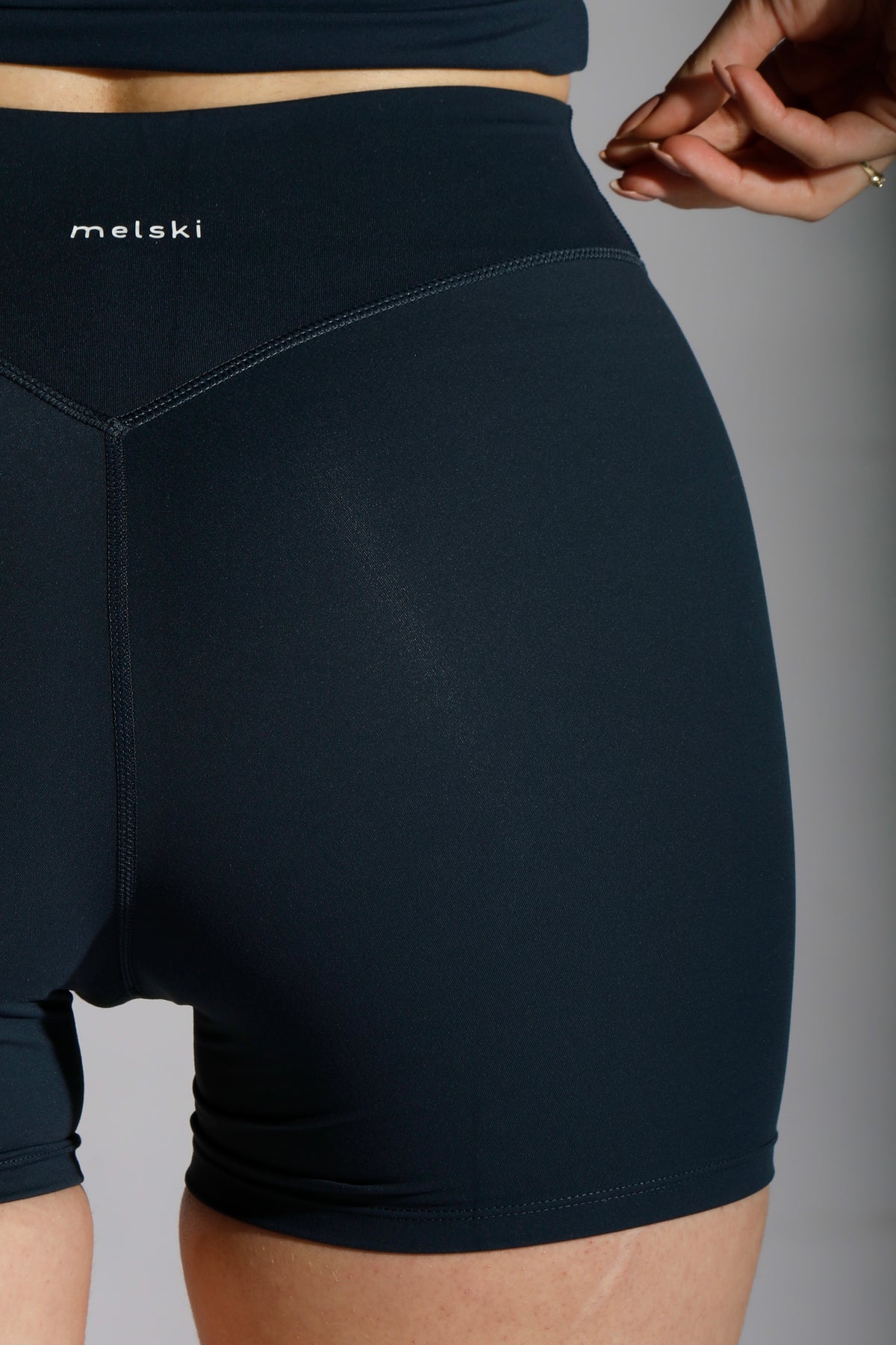 Softsculpt Shorts 6” Blueberry
