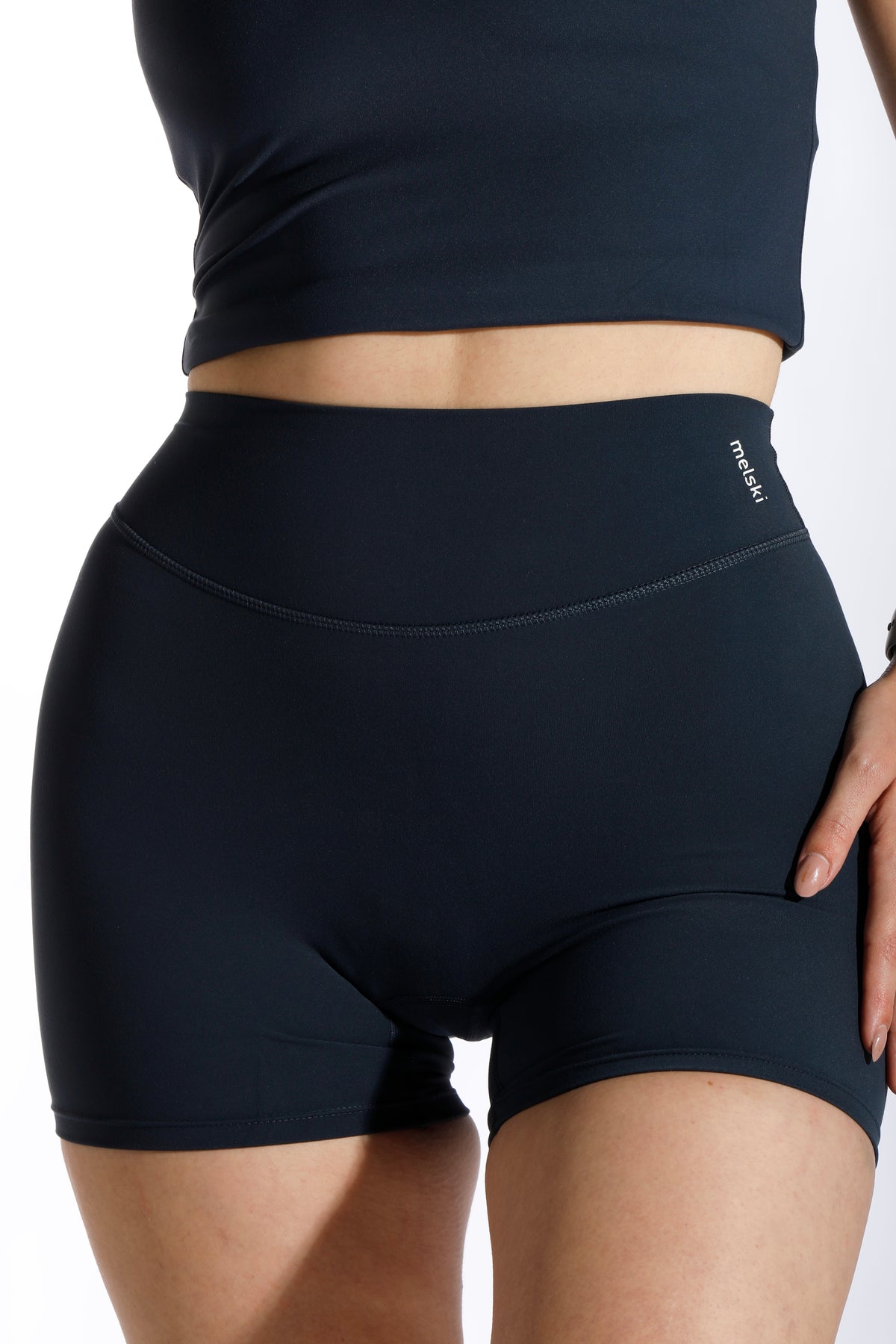 Softsculpt Shorts 6” Blueberry