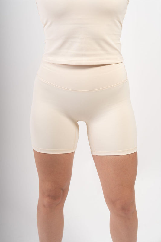 Flawless Short Oatmilk